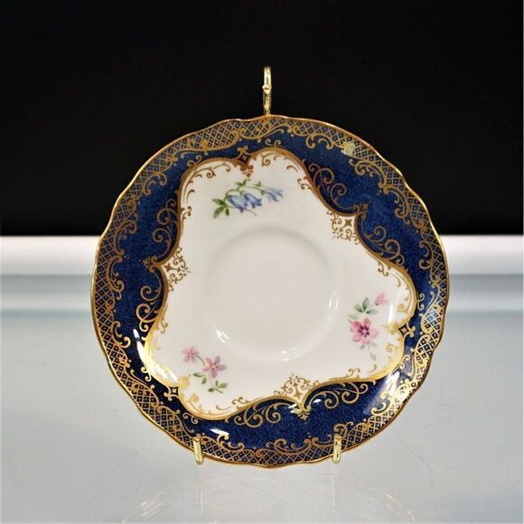 Crown Staffordshire A15841 Cobalt Blue And Gold Floral Tea Cup & Saucer Set - Picture 6 of 9